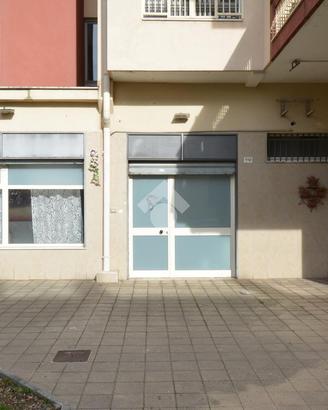 NEGOZIO A SANTA MARIA CAPUA VETERE