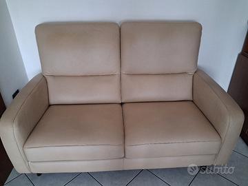 Divano ,ritiro in loco no spedizione 