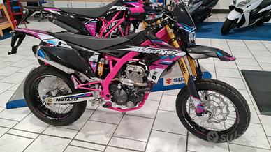 Suzuki Valenti SM 125 MOTARD