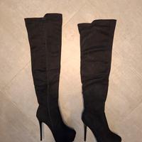 Stivali alti con tacco in camoschio - tg.38