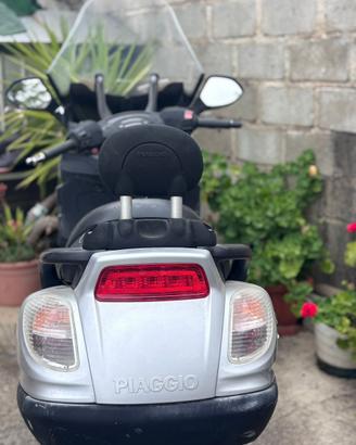 Piaggio x9 evolution