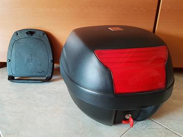 Bauletto GIVI + Piastra per aggancio Monolock