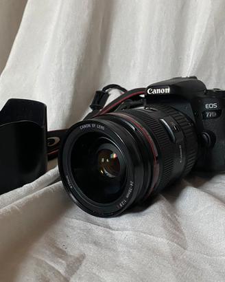 Canon EOS 77D+ EF 24-70mm f/2.8L USM