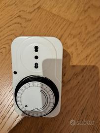 Presa comandata con Timer