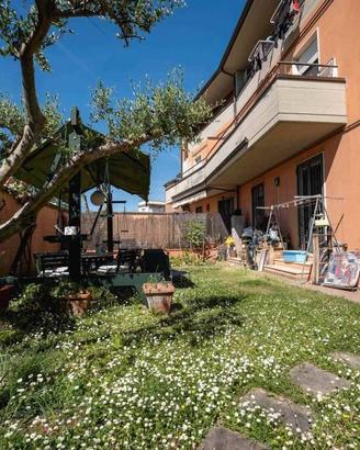 Appartamento di 121 m² con 4 locali e posto auto a