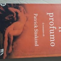 libro come nuovo " il profumo "