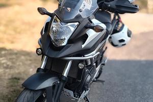 UNICO PROPRIETARIO!  750cc HONDA