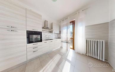 4 LOCALI RISTRUTTURATO CON TRIPLA ESPOSIZIONE-BORG