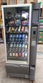 Distributore automatico snack e bibite