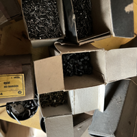 Chiodi, fibbie, cerniere e occhielli