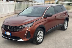 Peugeot 5008 2023 1.5 130 Pack !Soli 48 Mila Km!