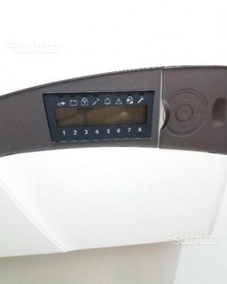 Centrale allarme 8 zone filare.+ Gsm
