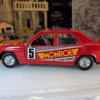 Burago   1:25 MERCEDES 190 E MONROE BOSCH #5 