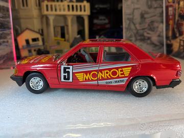 Burago   1:25 MERCEDES 190 E MONROE BOSCH #5 