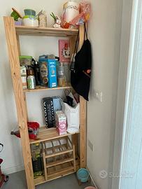 Dispensa in legno