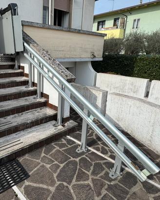 Montascale elettrico