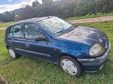 Clio benzina 1.2 5 porte