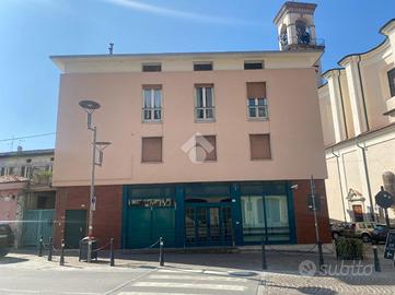 CASA INDIPENDENTE A MARONE