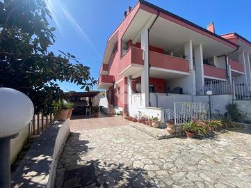 4 LOCALI A SANTA MARINELLA