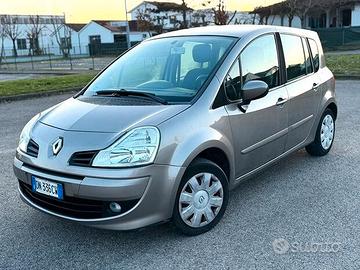 Renault Modus Grand 1.5 dCi 85CV Dynamique