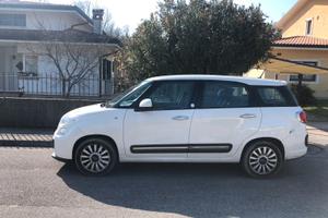fiat 500L living