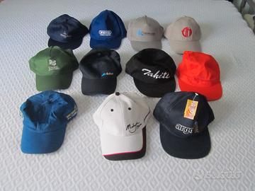 Lotto cappelli con visiera .