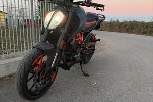 KTM DUKE 125