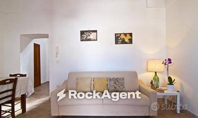 Appartamento di 80 m² con 2 locali a Presicce-Acqu