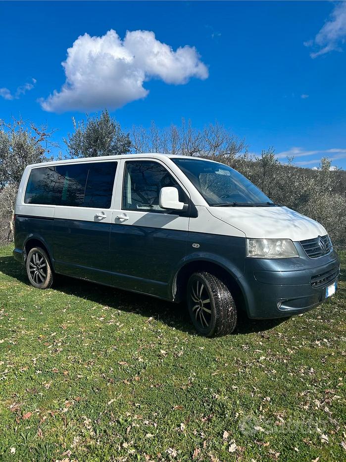 VOLKSWAGEN Caravelle/Multivan