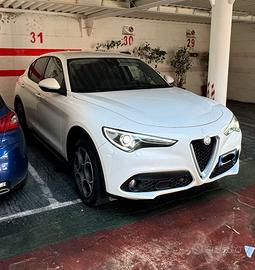 Alfa Romeo Stelvio 2.2 Executive Q4 210 CV - 06/18
