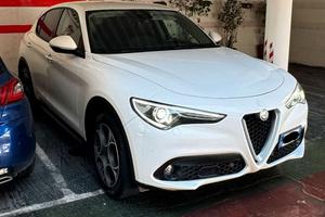 Alfa Romeo Stelvio 2.2 Executive Q4 210 CV - 06/18