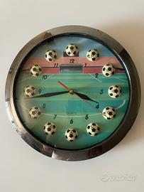 Orologio da patete dal tema calcistico