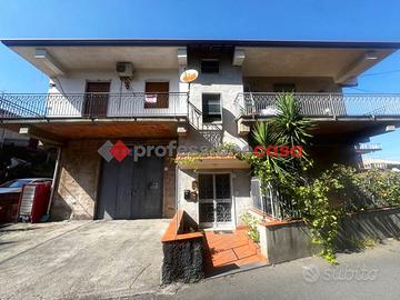 Trecastagni - 3 Vani Balconato