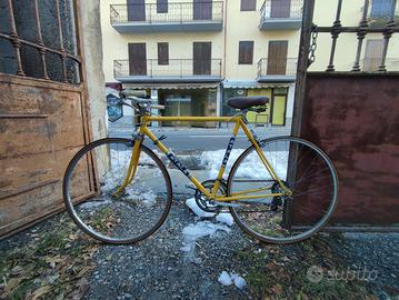 Atala Da Corsa Gialla