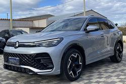 Volkswagen Tiguan R-Line 2.0 TDI 150CV DSG