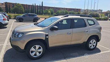 DACIA DUSTER - GANCIO TRAINO