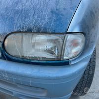 Fanale anteriore sx Nissan vanette