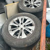 Cerchi in lega R 16 Peugeot  2008 anno 2021