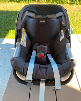Ovetto isofix per automobile