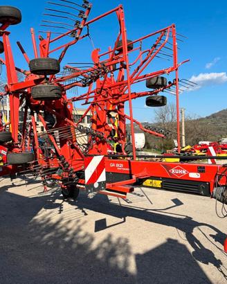 RANGHINATORE KUHN GA 8121