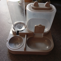 Dispenser cibo e acqua