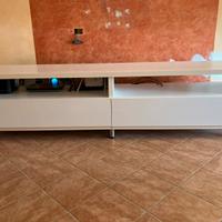 Mobile moderno bianco da salotto o cucina