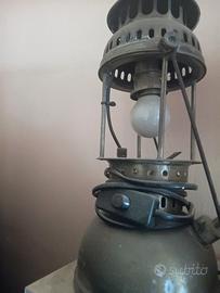 antica lampada campeggio.