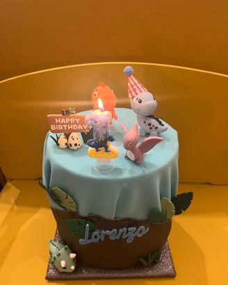 Torta finta dinosauri
