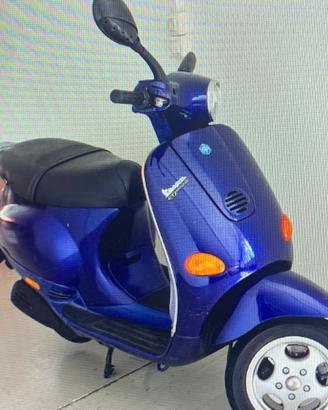Vespa et2 come pezzi di ricambio