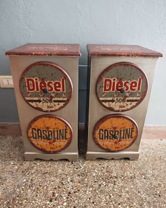 Coppia comodini stile vintage industriale