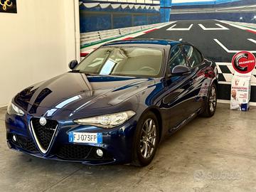 Alfa Romeo Giulia 2.2 Turbodiesel 150 CV AT8 Busin