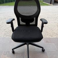 Sedia da ufficio con braccioli