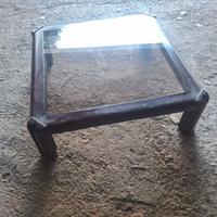 tavolo con cristallo