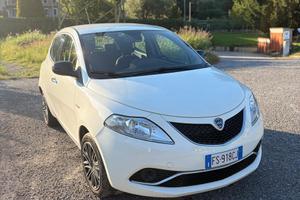 lancia ypsilon 53.000 km